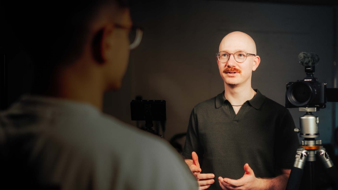 chuzlaire.com: Jonathan Schüßler Helps Companies Showcase Products Through Expert Photography and Video Marketing