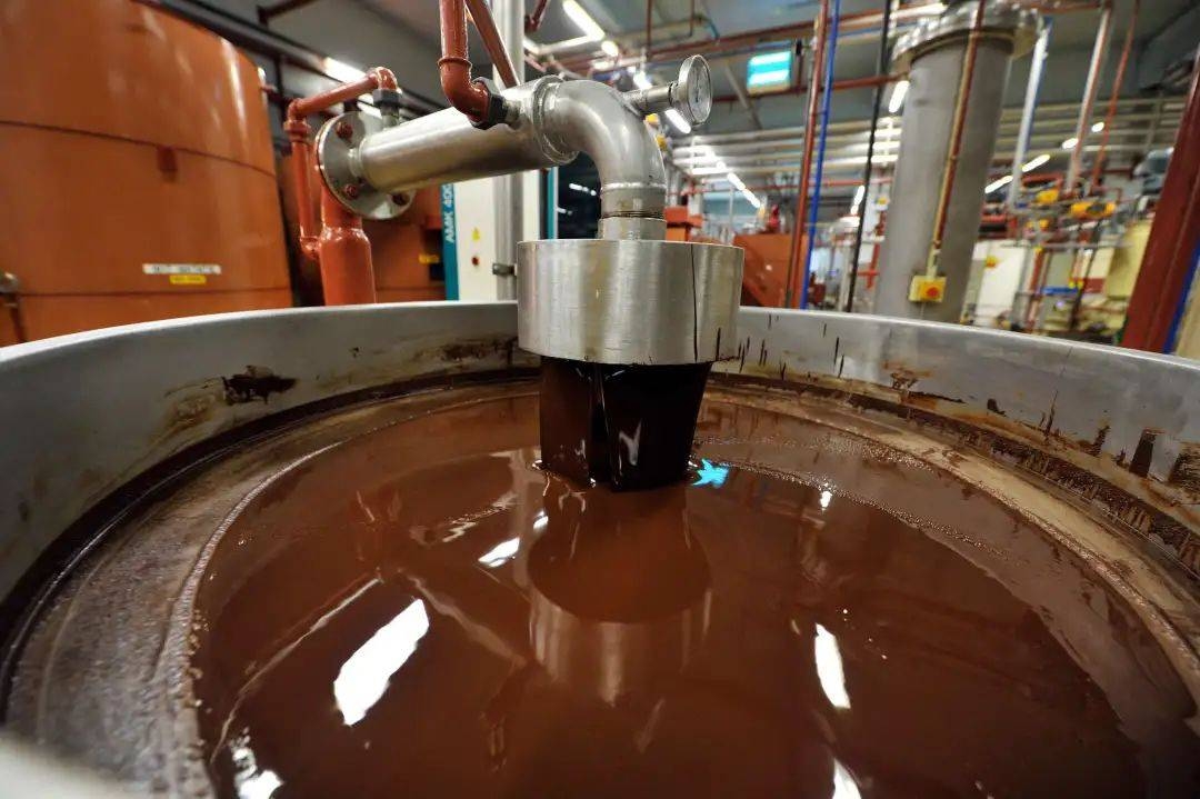 How Automated Chocolate Equipment Increases ROI for Food Manufacturers How Automated Chocolate Equipment Increases ROI for Food Manufacturers